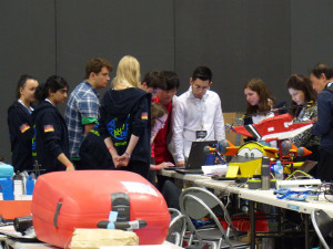 Beim Interview mit den Schiedsrichtern.